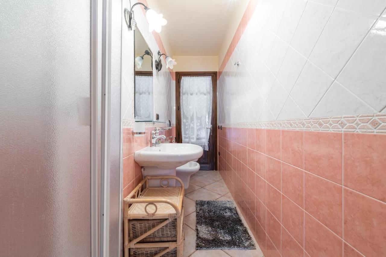 Appartamento Chia Grande Buitenkant foto