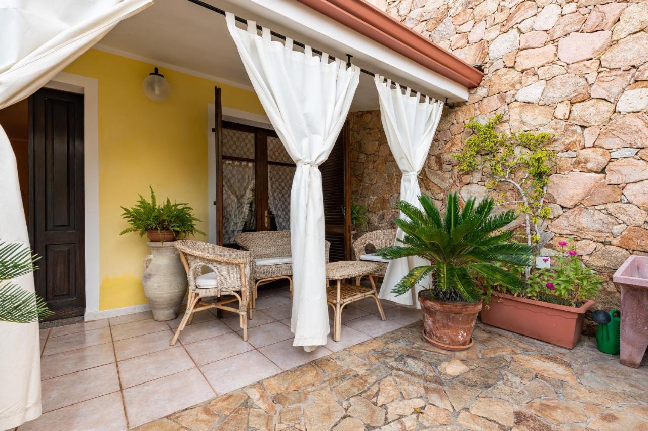 Appartamento Chia Grande Buitenkant foto